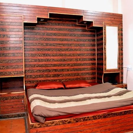 Kasauli Hotel Puri Zewnętrze zdjęcie