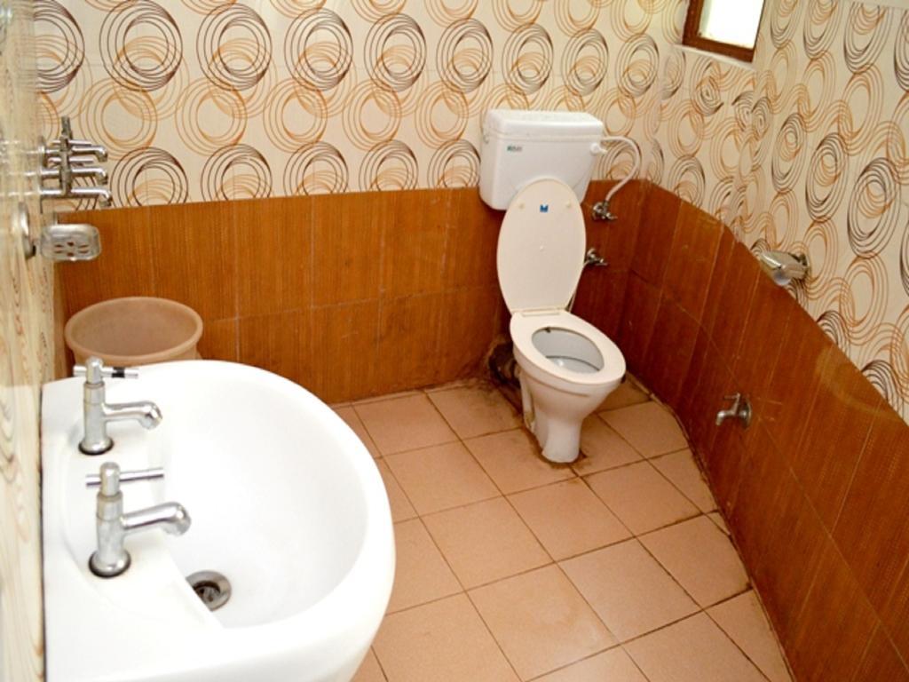 Kasauli Hotel Puri Pokój zdjęcie